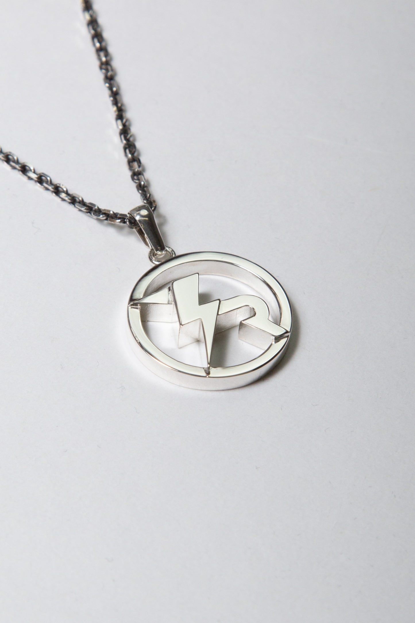KNR LOGO NECKLACE